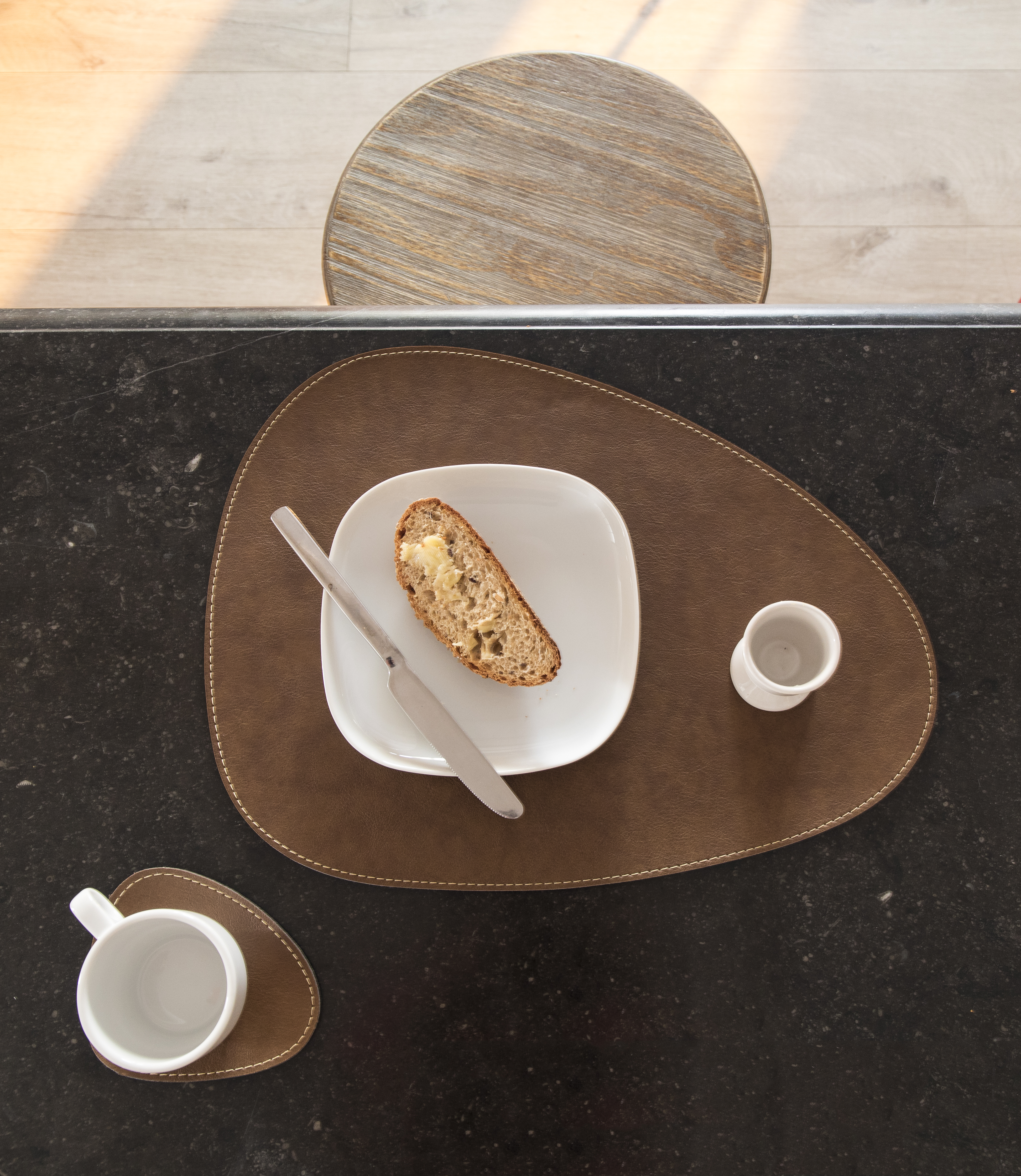 Tivoli placemat stone uni, 32x42 cm, tabacco