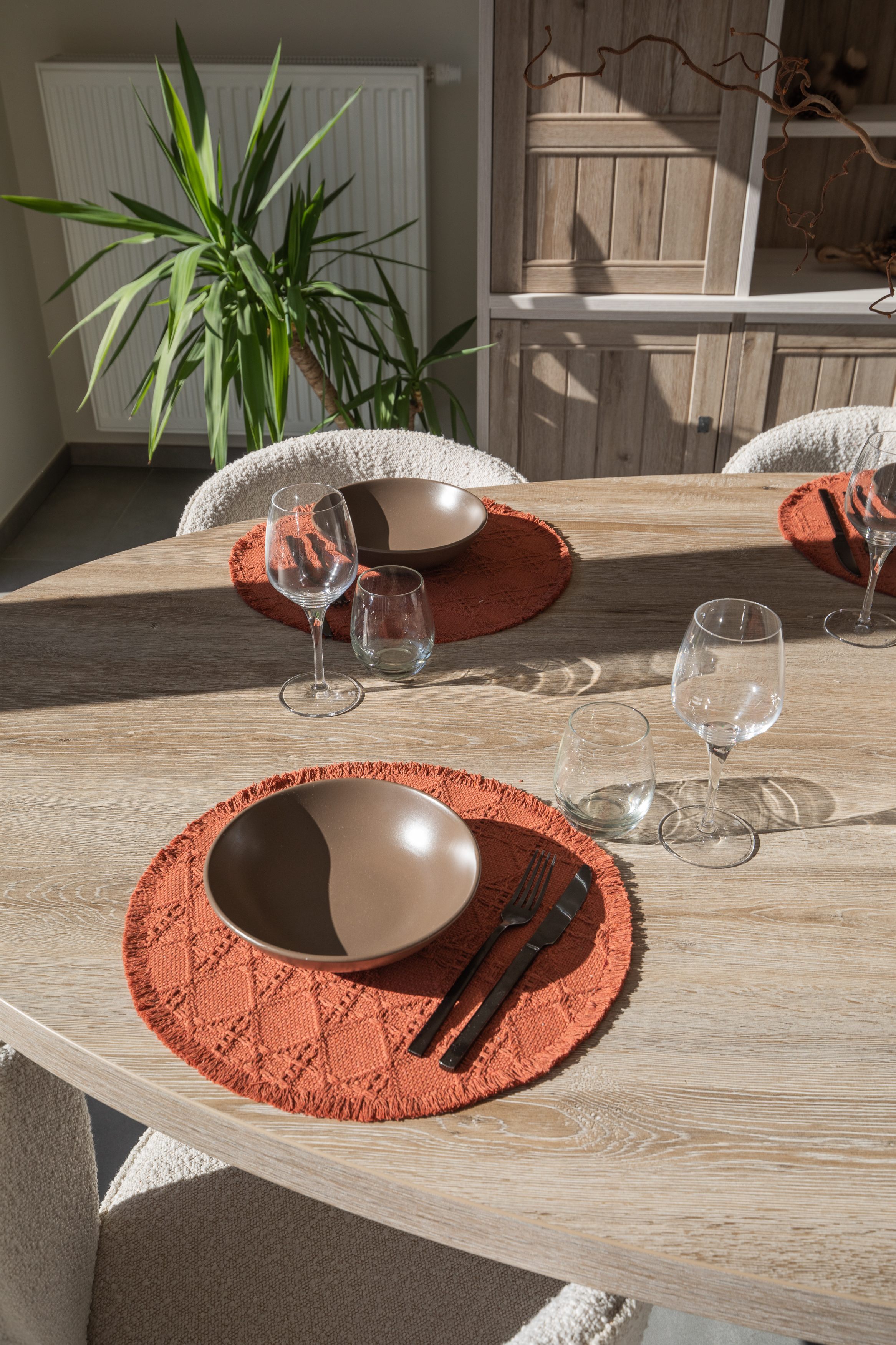 Set de table NOVA- Dia 38 cm - Rond, rouge brun